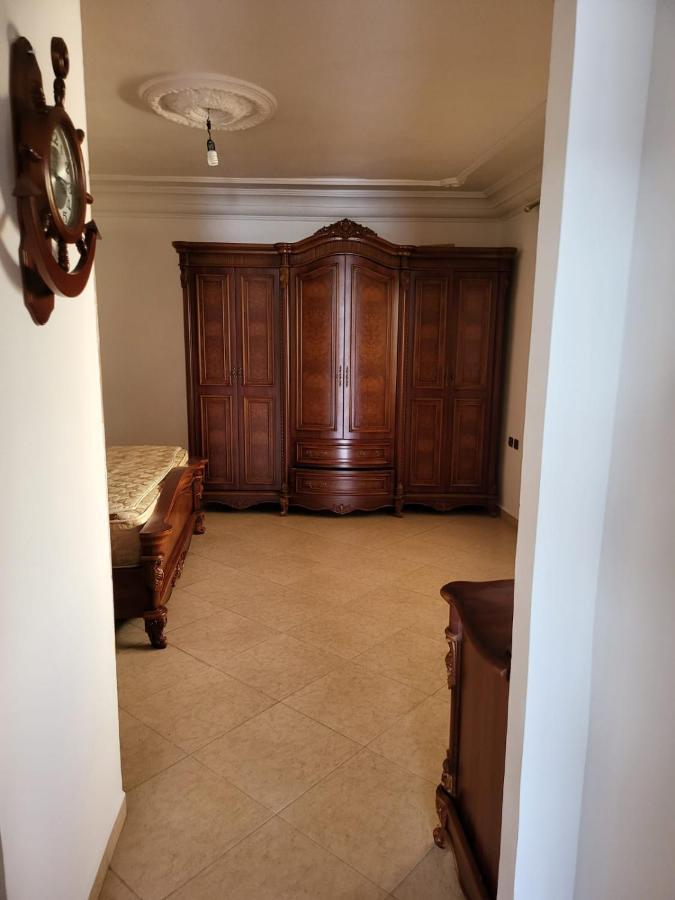 Vaste Appartement Au Centre De Tétouan Luaran gambar