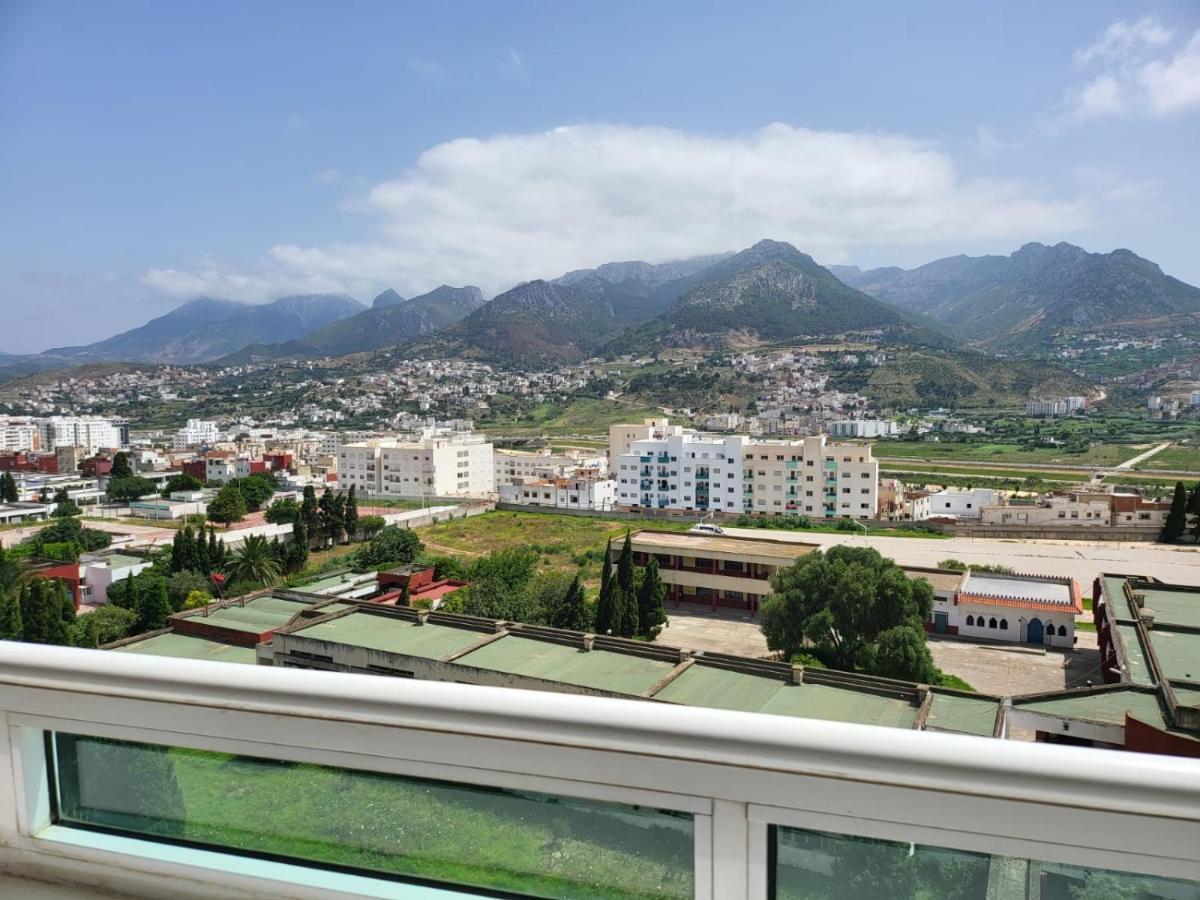 Vaste Appartement Au Centre De Tétouan Luaran gambar