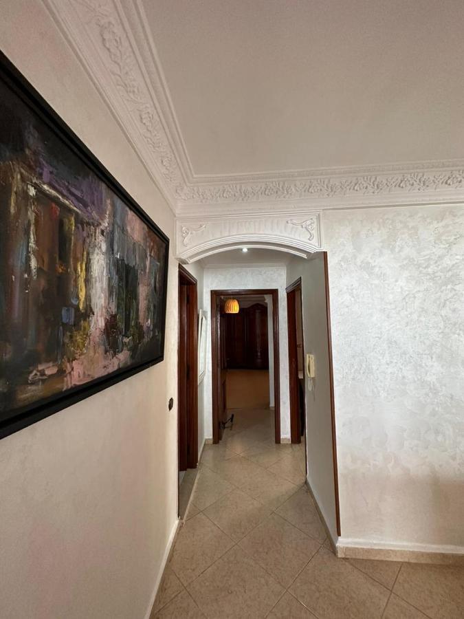 Vaste Appartement Au Centre De Tétouan Luaran gambar